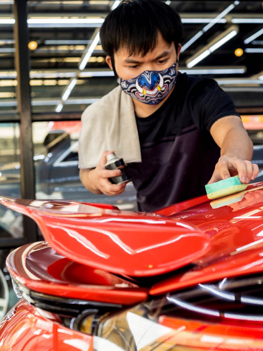 Top Benefits of Ceramic Car Coating for Your Vehicle