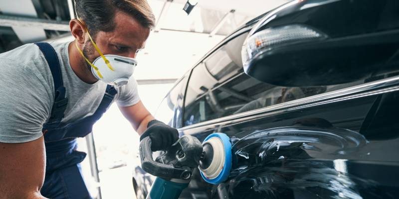 DIY vs. Professional Ceramic Coating for Cars