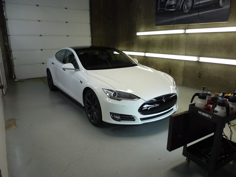 Tesla model S Full Wrap XPEL Ultimate - White