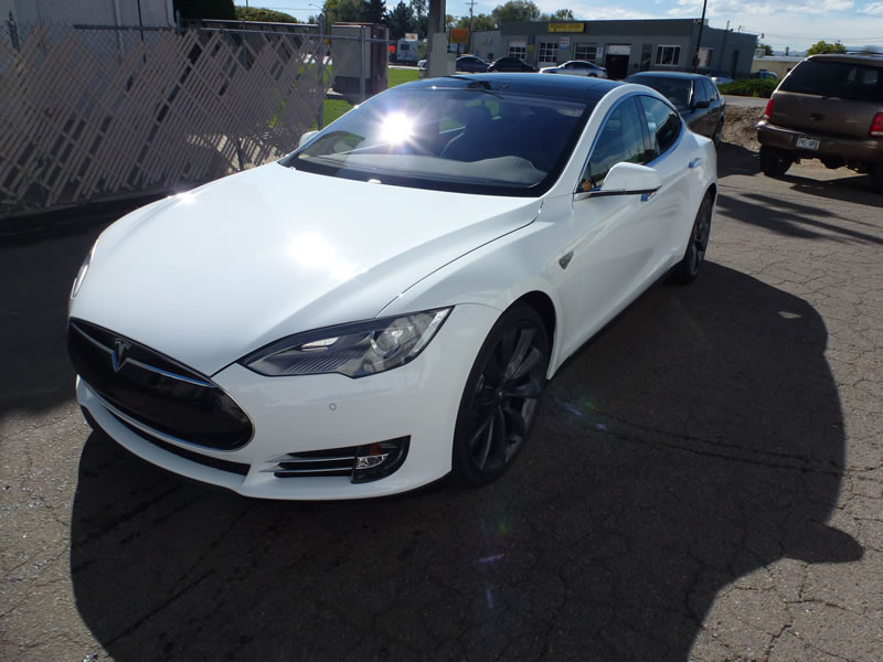 Tesla model S Full Wrap XPEL Ultimate - White