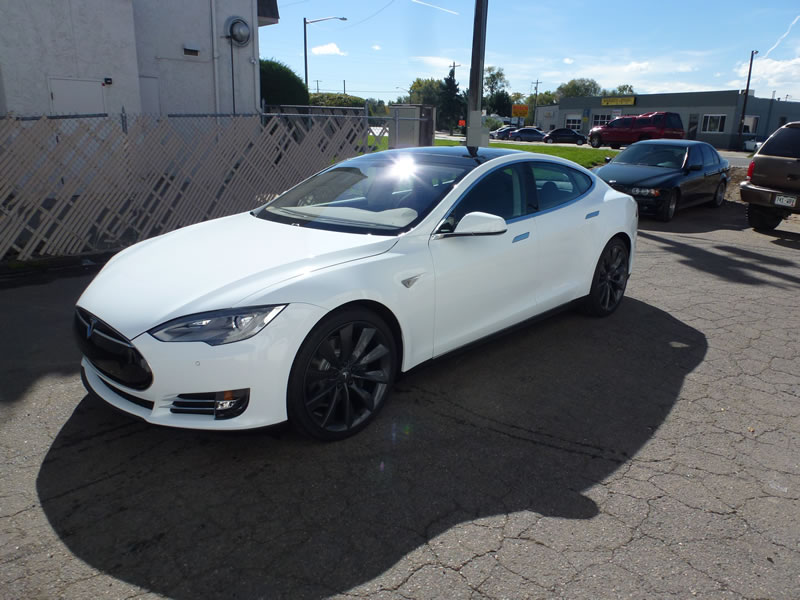 Tesla model S Full Wrap XPEL Ultimate - White