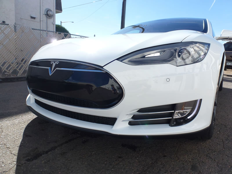 Tesla model S Full Wrap XPEL Ultimate - White