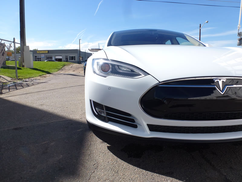 Tesla model S Full Wrap XPEL Ultimate - White