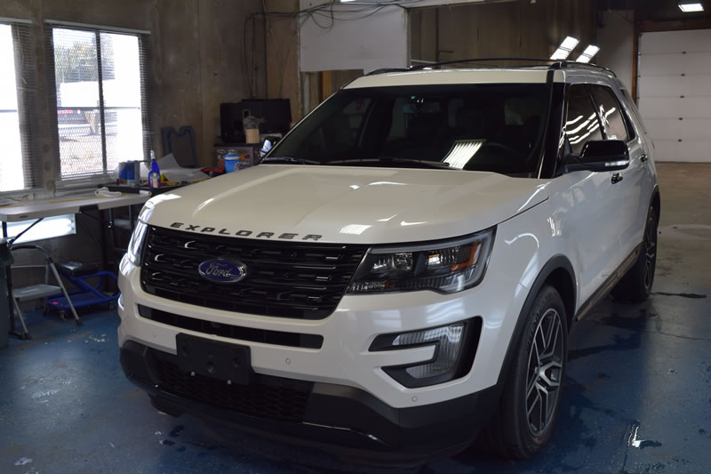 Ford Explorer White