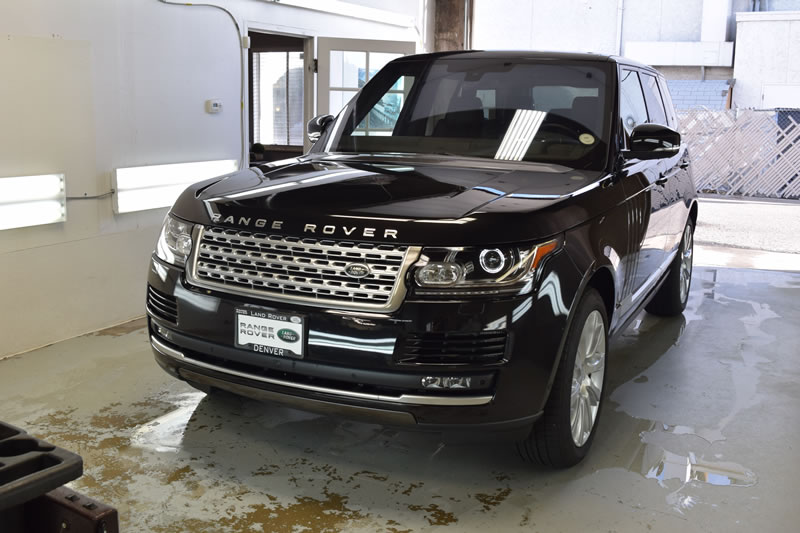 Land Rover Black