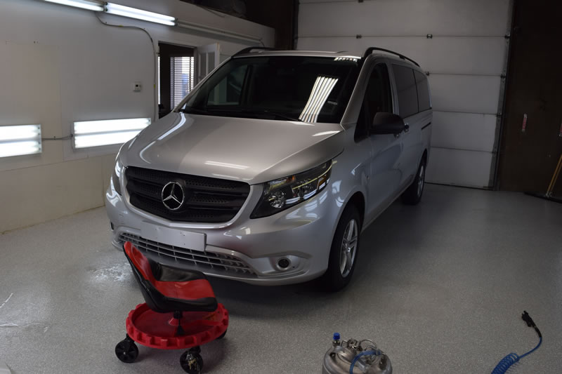 Mercedes Metris Silver