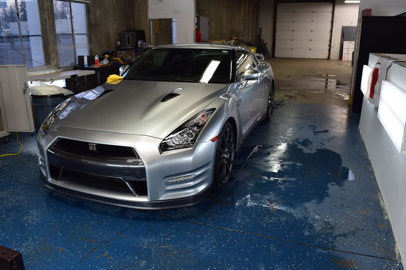 Nissan GTR 18 Plat and Bumper