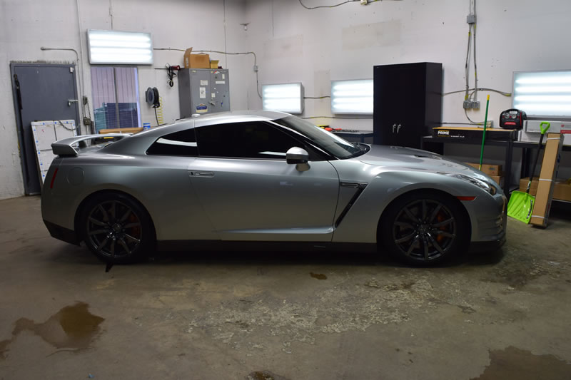 Nissan GTR 18 Plat and Bumper