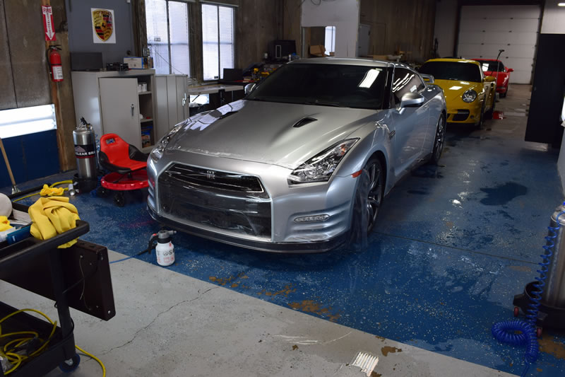 Nissan GTR 18 Plat and Bumper