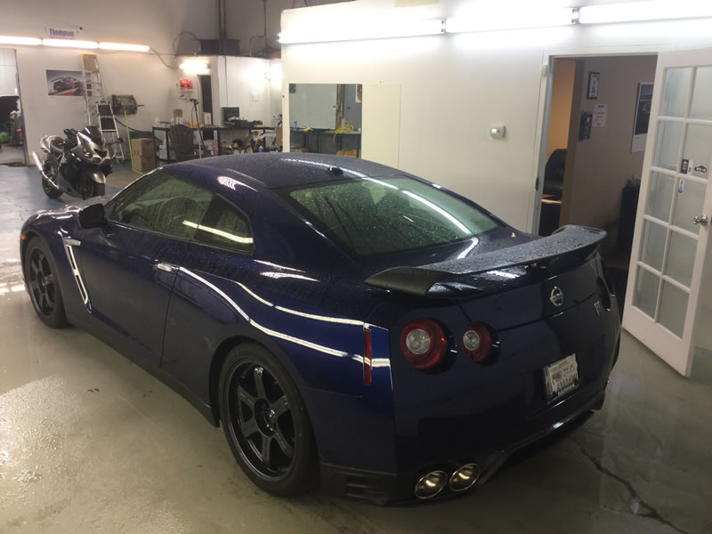 Nissan GTR 24" Platinum and Bumper