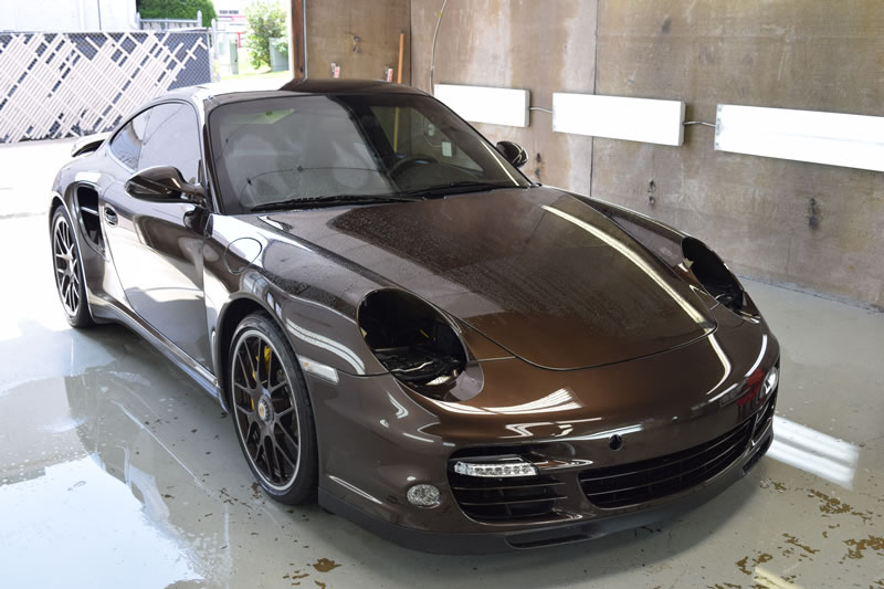 Porsche 911 Turbo Brown