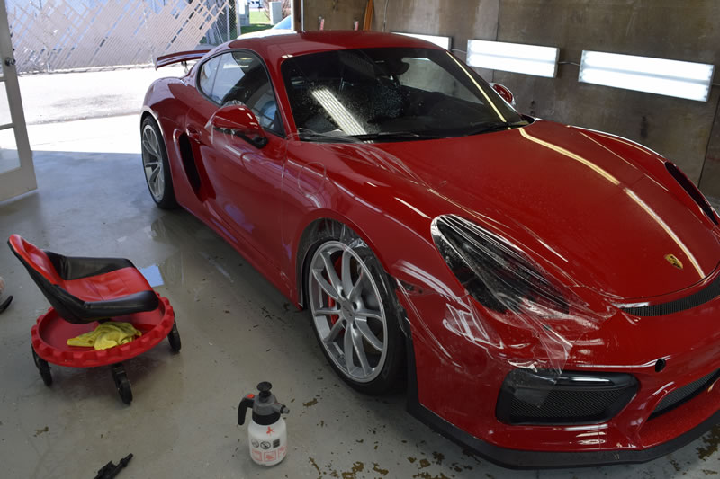 Porsche Cayman GT4