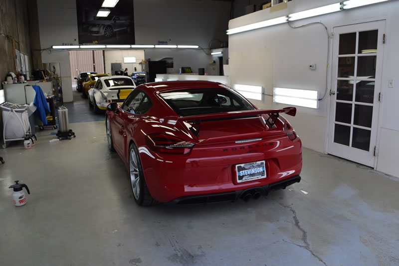 Porsche GT4 Red