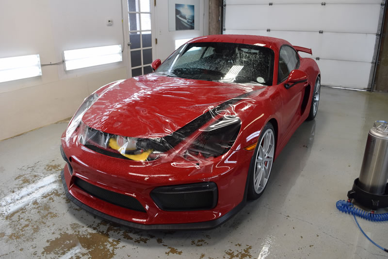 Porsche GT4 Red