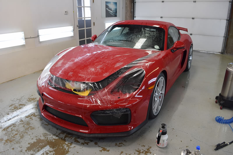 Porsche GT4 Red