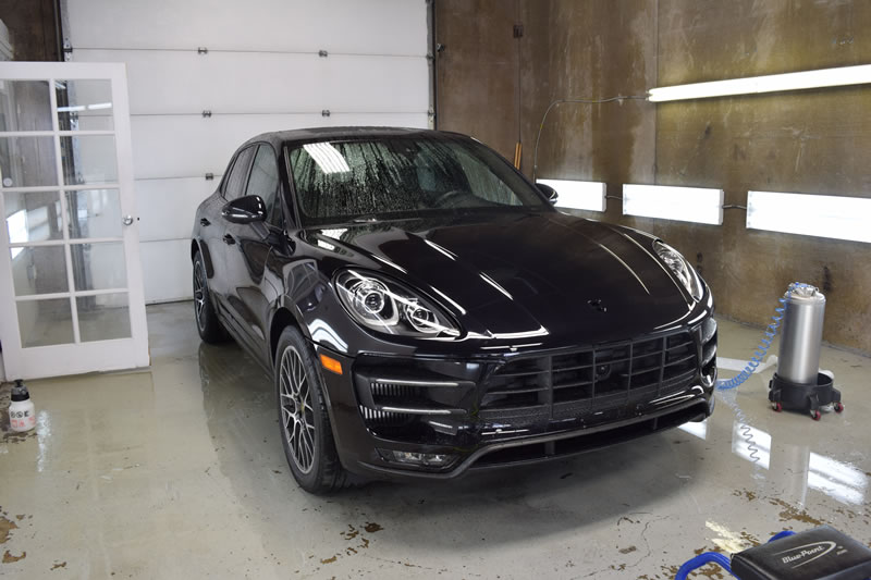 Porsche Macan Black