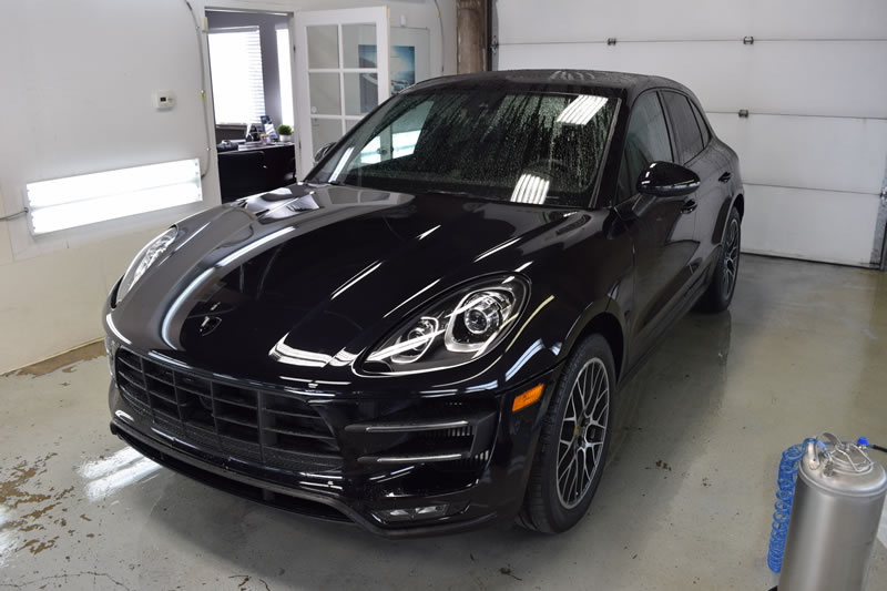 Porsche Macan Black