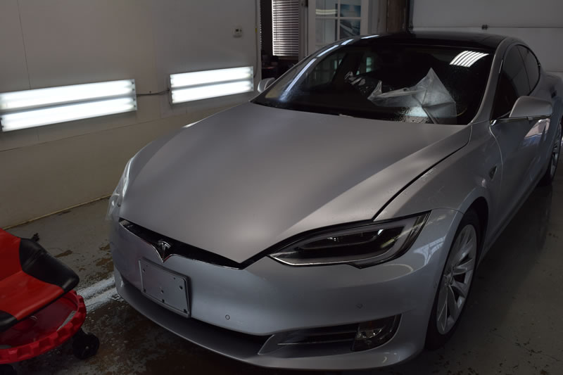 Tesla Model S Sliver