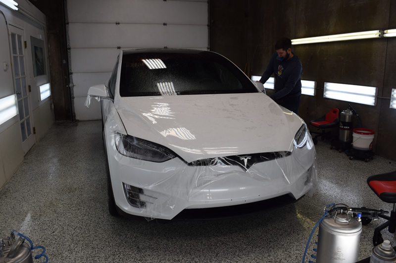 White Model X Ultimate PKG